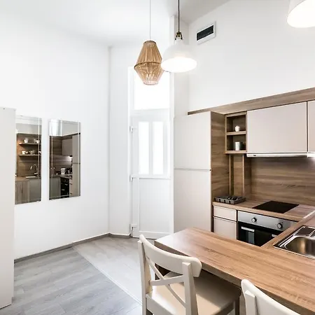 D Code Downtown Apartment *